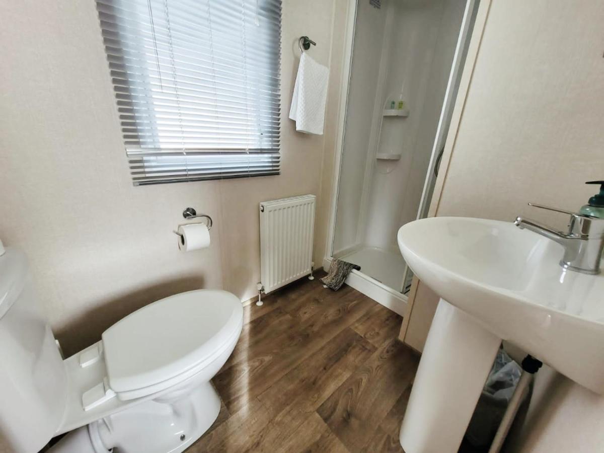 Nightingale Otel South Cerney Dış mekan fotoğraf